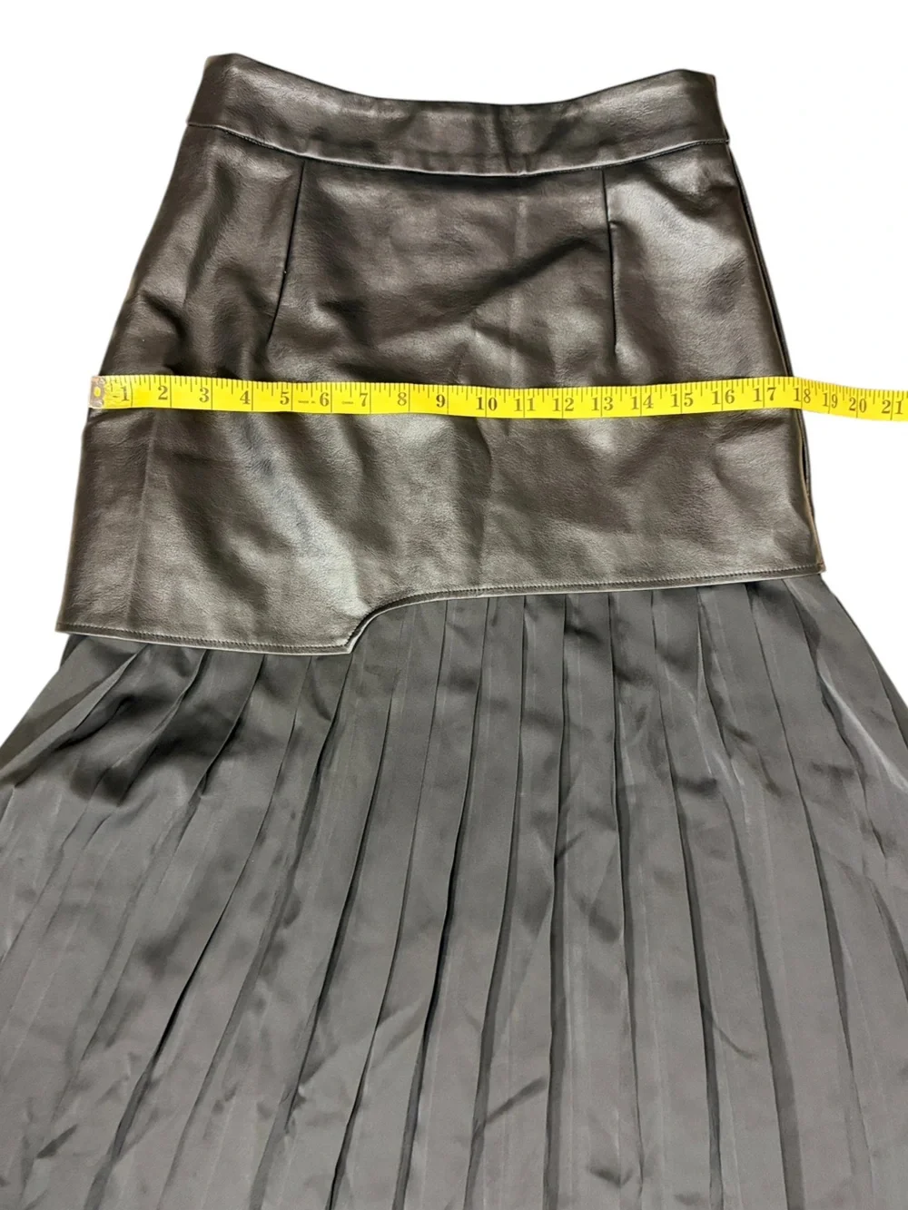 Commense Black Asymmetric Patchwork Faux Leather Chiffon Pleated Midi Skirt